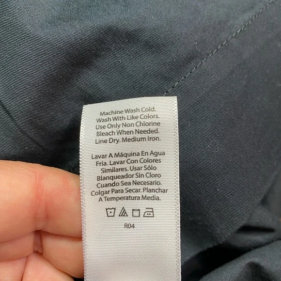 Free Assembly Women's Black Woven Seamed Cami Top
Size S - Picture 7 of 11